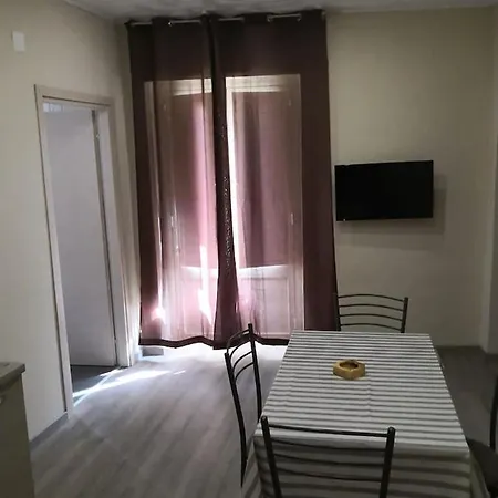 Reby Casa Vacanza 2 פלרמו