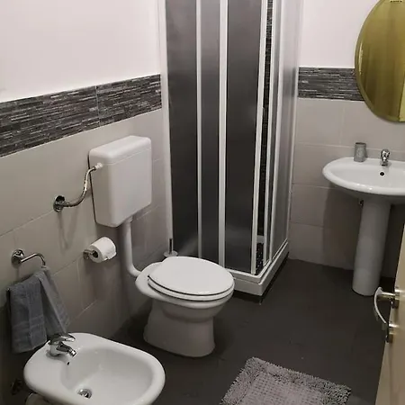 Reby Casa Vacanza 2 פלרמו