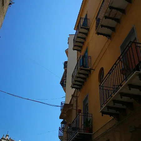 Reby Casa Vacanza 2 Apartamento Palermo